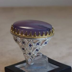 انگشتر نقره با نگین عقیق سوسنی طبیعی درجه یک قواره دار